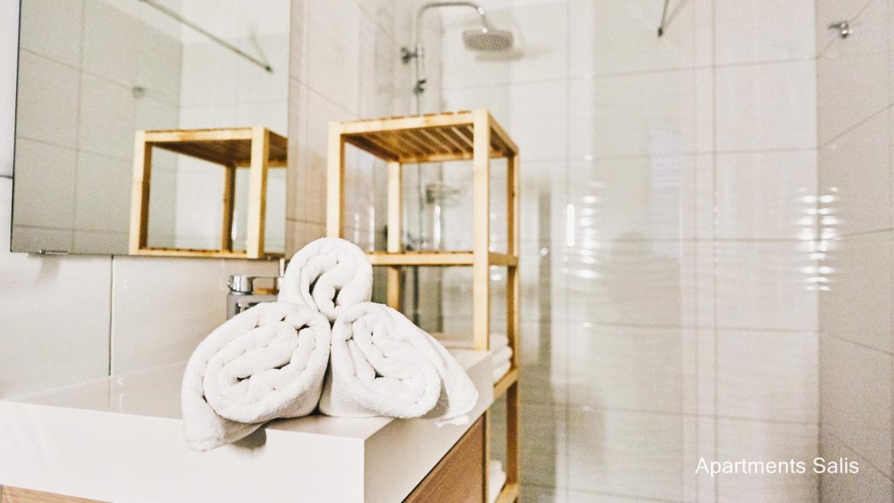 Salis Apartments Vrsi Zewnętrze zdjęcie